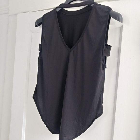 Black Hi-Lo Flowing Cut Out Top - Picture 3 of 3